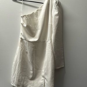 One shoulder long sleeve white dress